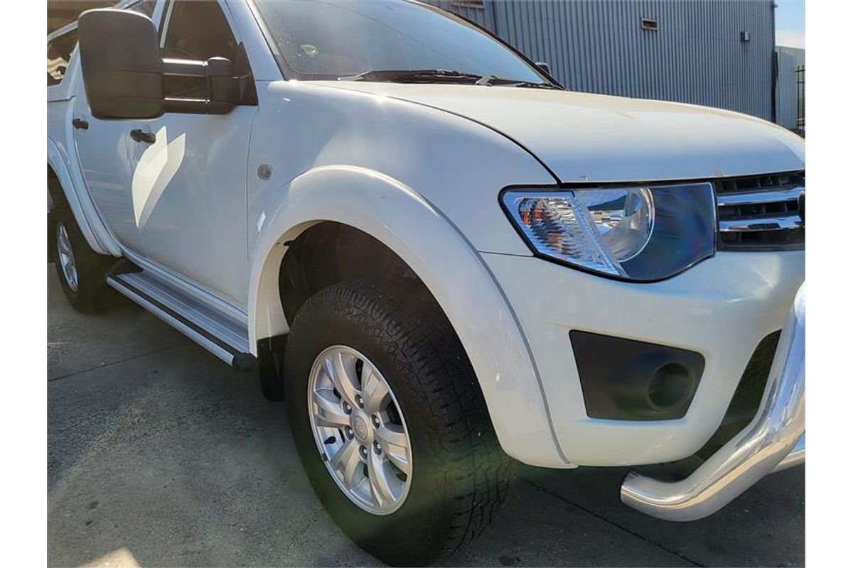 2014 Mitsubishi Triton GLX MN 4X4