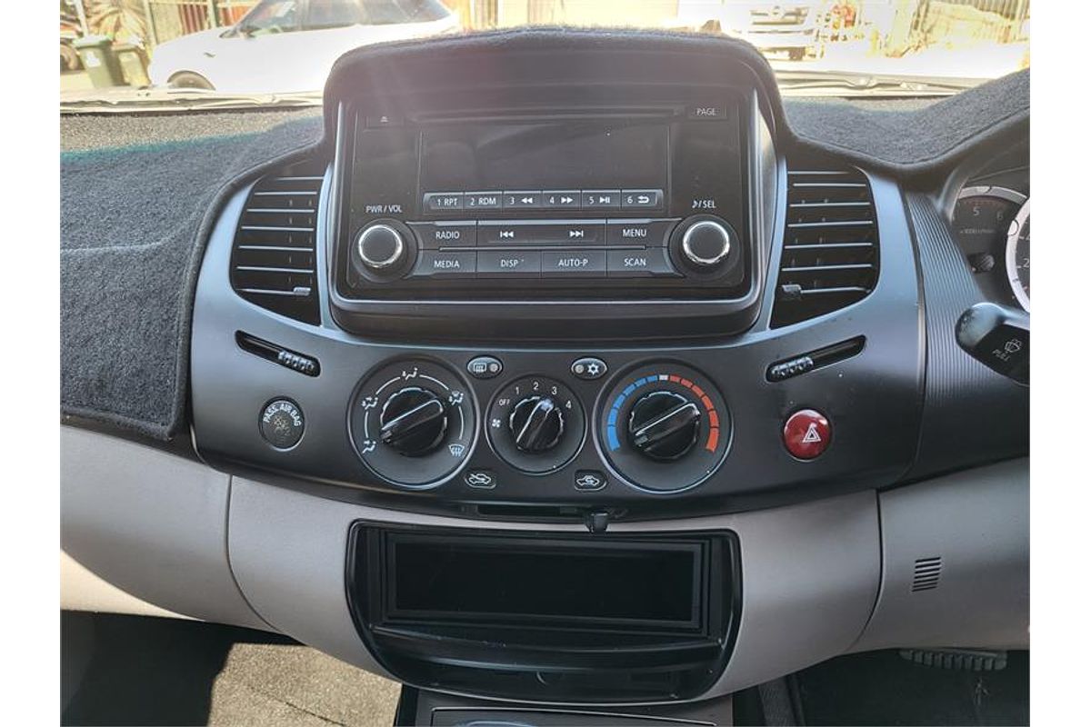2014 Mitsubishi Triton GLX MN 4X4