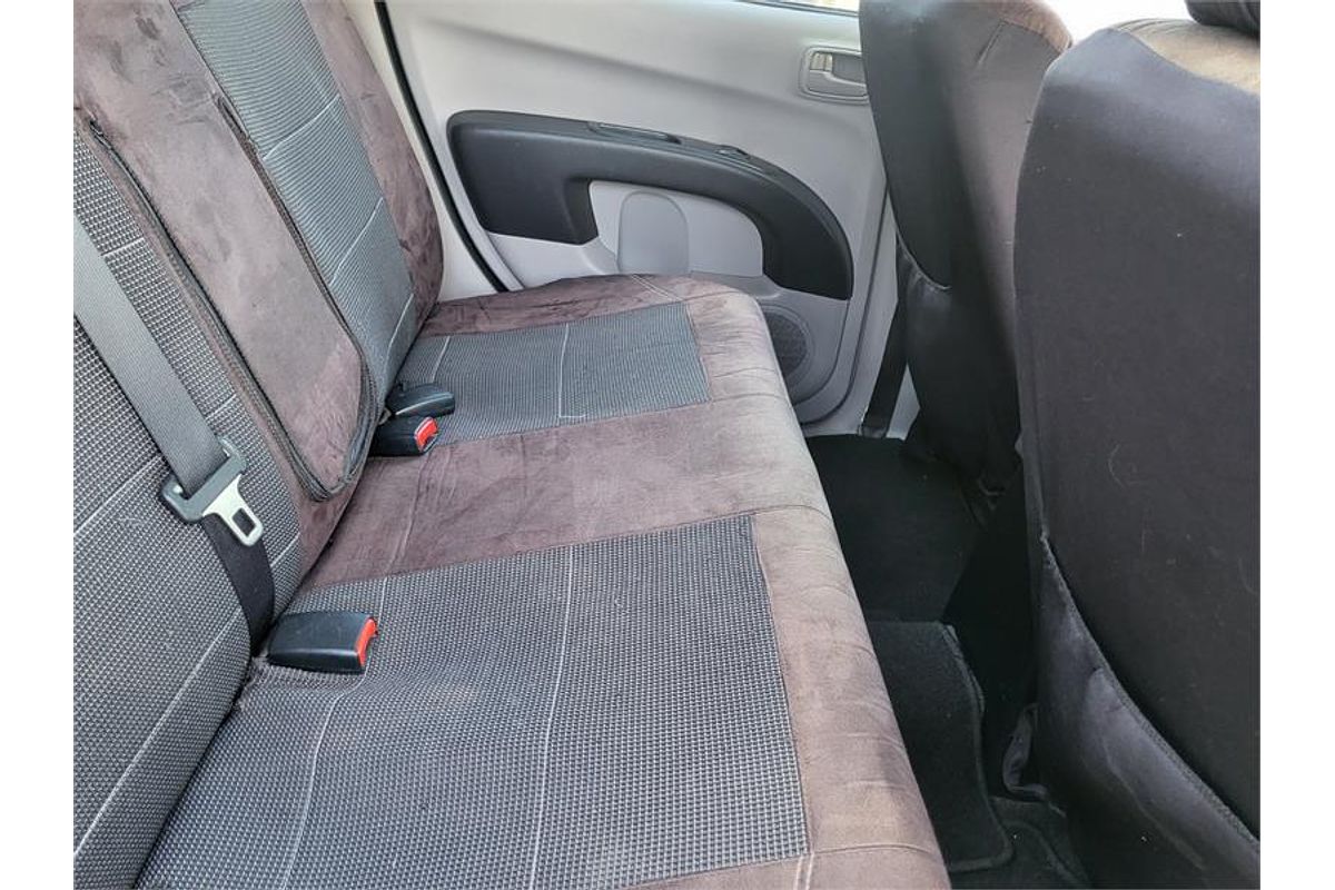 2014 Mitsubishi Triton GLX MN 4X4