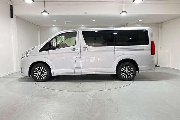 2024 Toyota Granvia GDH303R