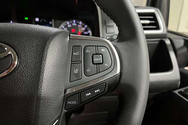 2024 Toyota Granvia GDH303R