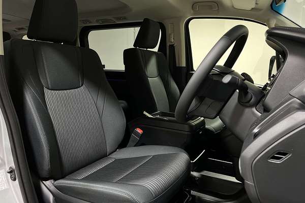 2024 Toyota Granvia GDH303R