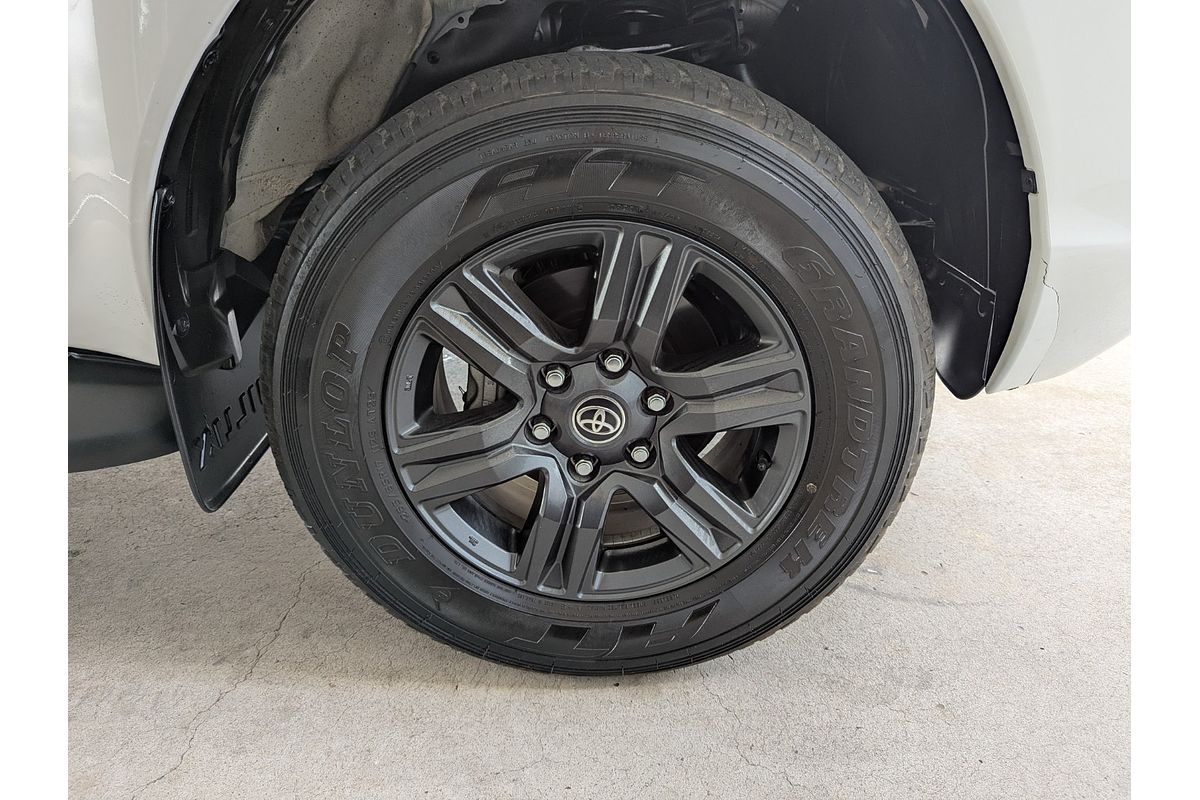 2023 Toyota Hilux SR GUN126R 4X4