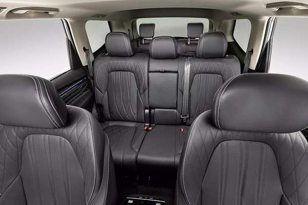 2025 LDV D90 Executive SV9A