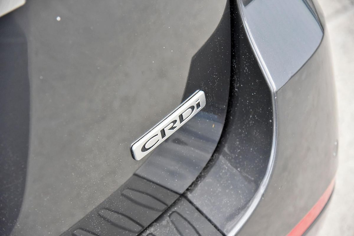 2017 Kia Carnival SLi YP
