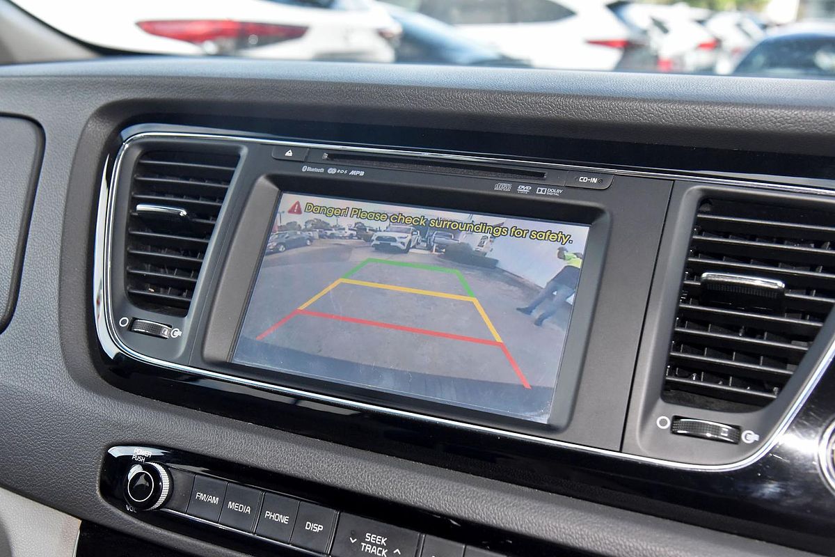 2017 Kia Carnival SLi YP