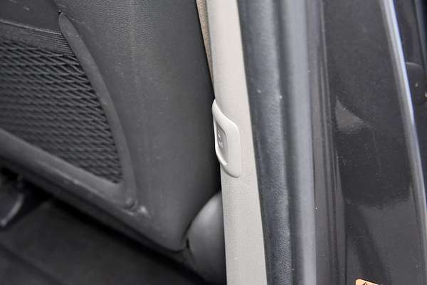 2017 Kia Carnival SLi YP