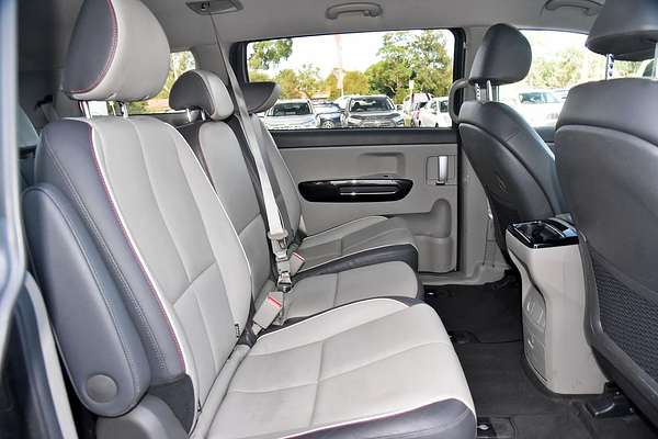 2017 Kia Carnival SLi YP