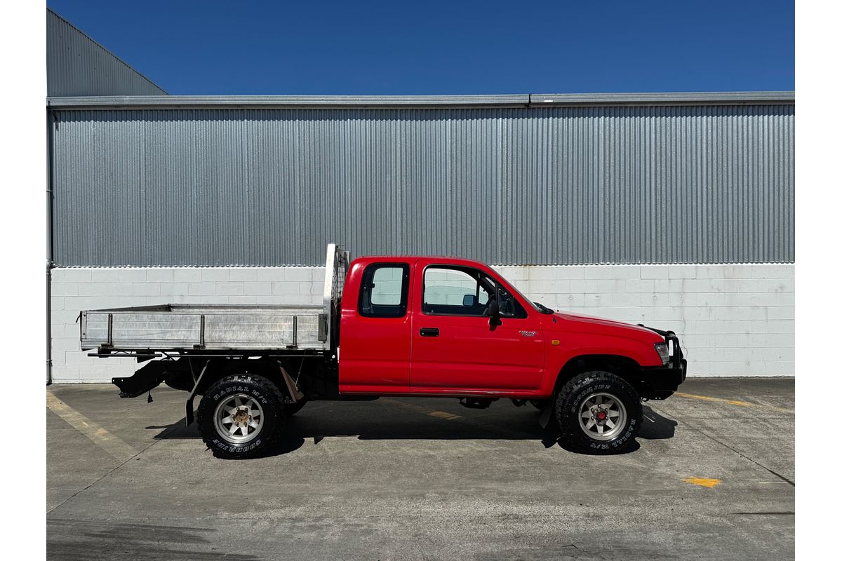 1998 Toyota HILUX 3.0D 4WD X/C C/C 5M