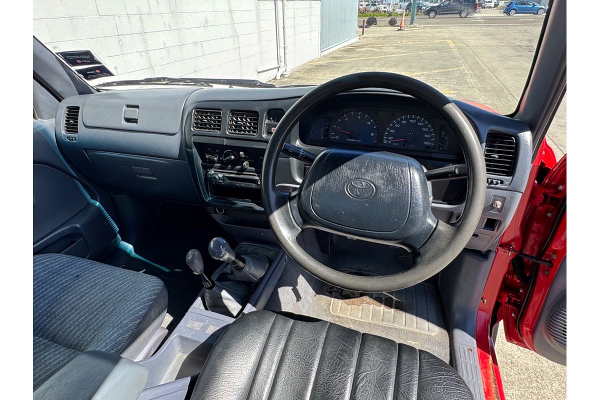1998 Toyota HILUX 3.0D 4WD X/C C/C 5M