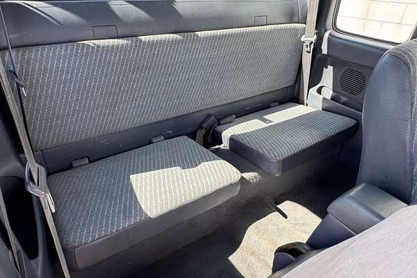 1998 Toyota HILUX 3.0D 4WD X/C C/C 5M