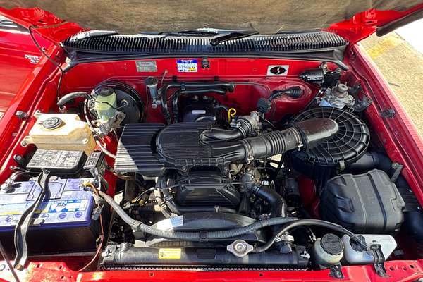 1998 Toyota HILUX 3.0D 4WD X/C C/C 5M