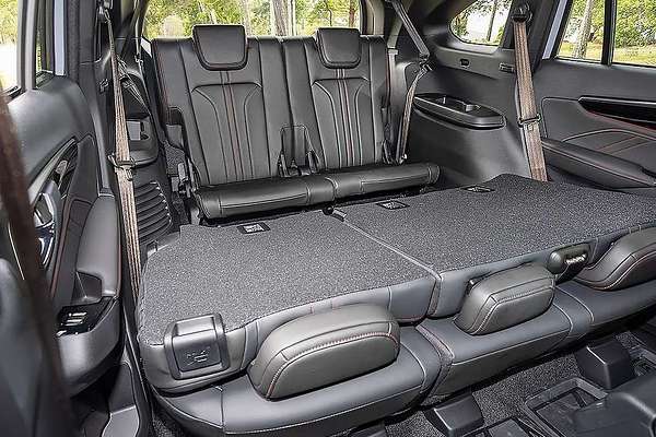 2024 Isuzu MU-X X-TERRAIN