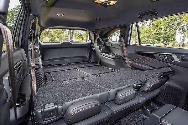 2024 Isuzu MU-X X-TERRAIN