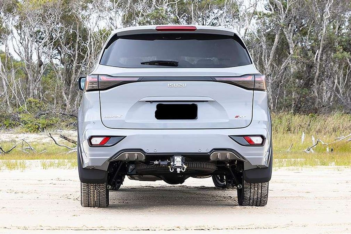 2024 Isuzu MU-X X-TERRAIN