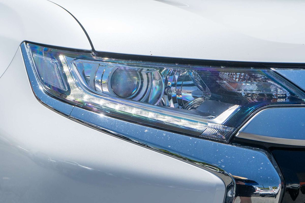 2020 Mitsubishi Outlander LS ZL