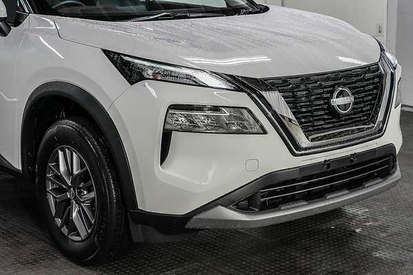 2024 Nissan X-TRAIL ST T33