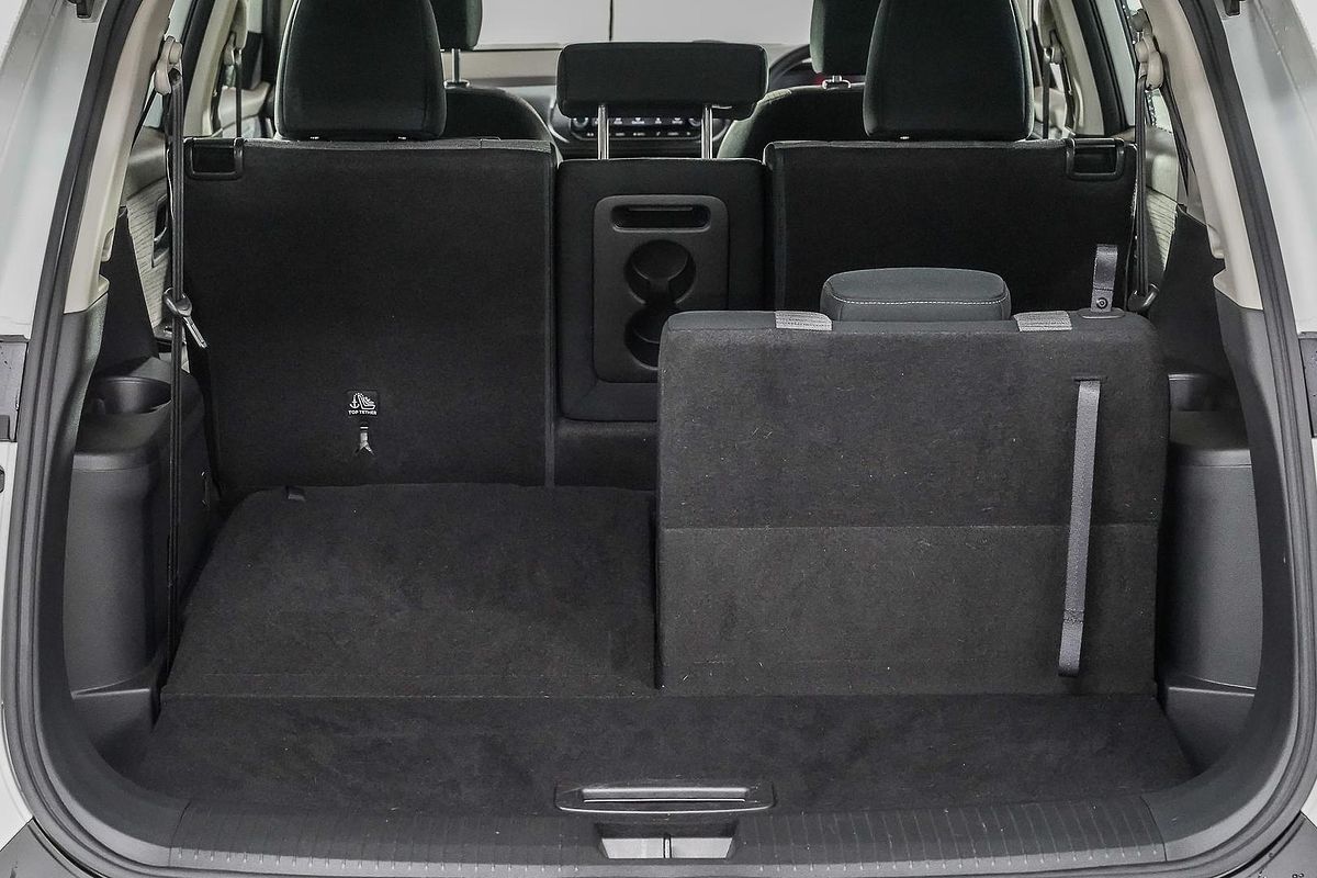 2024 Nissan X-TRAIL ST T33