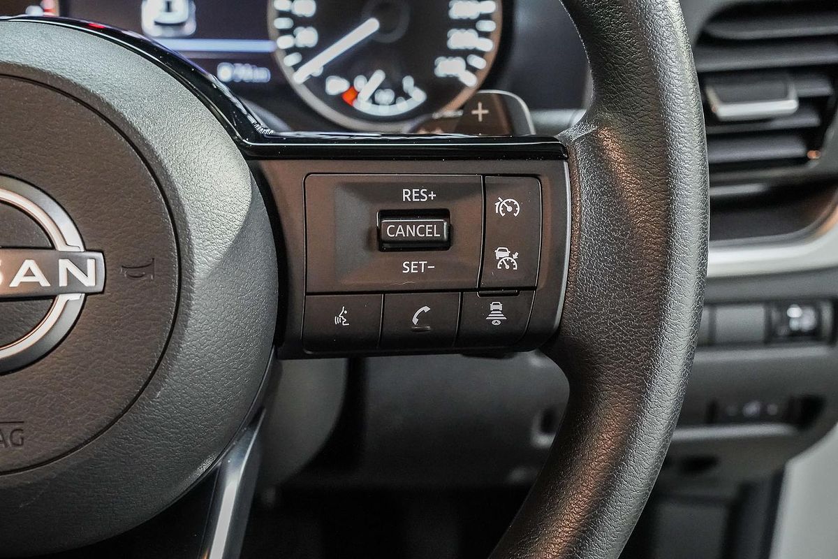 2024 Nissan X-TRAIL ST T33
