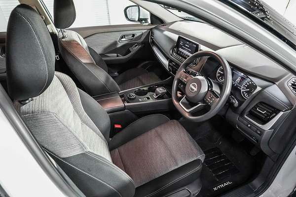 2024 Nissan X-TRAIL ST T33