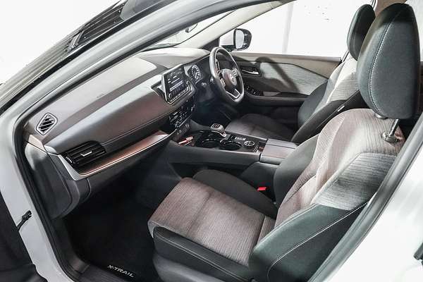 2024 Nissan X-TRAIL ST T33