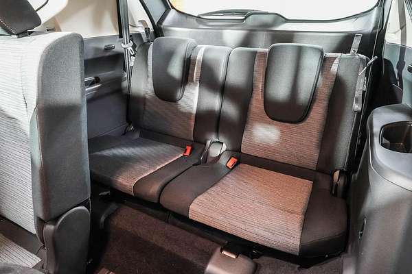 2024 Nissan X-TRAIL ST T33