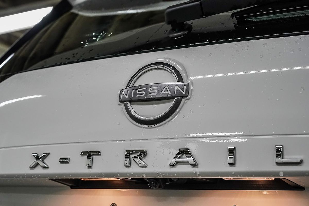 2024 Nissan X-TRAIL ST T33