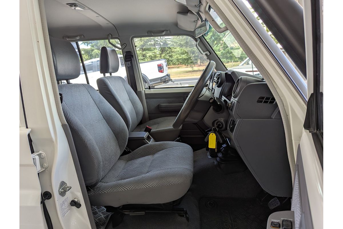 2015 Toyota Landcruiser GXL VDJ79R 4X4