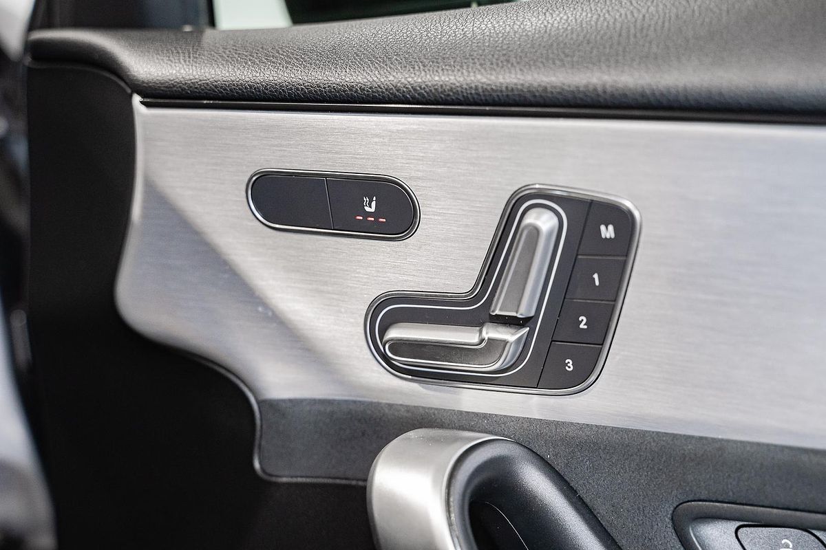 2019 Mercedes-Benz A-Class A180 V177