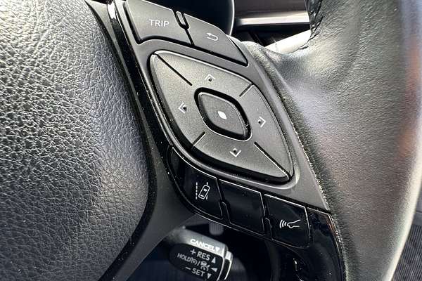 2022 Toyota CH-R Hybrid