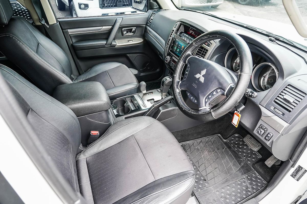 2020 Mitsubishi Pajero GLS NX