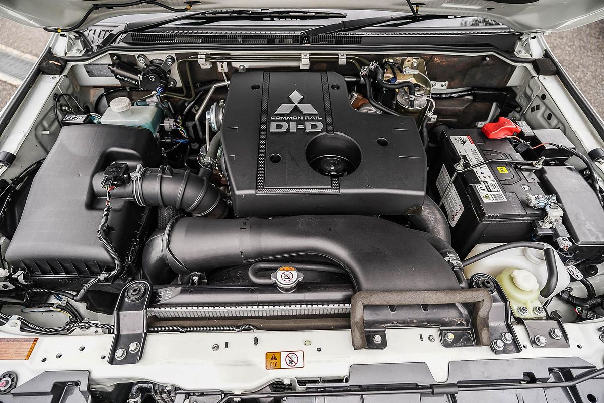 2020 Mitsubishi Pajero GLS NX