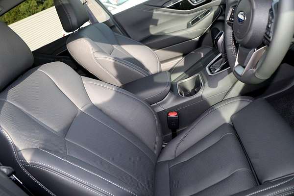2024 Subaru Outback AWD Touring 6GEN