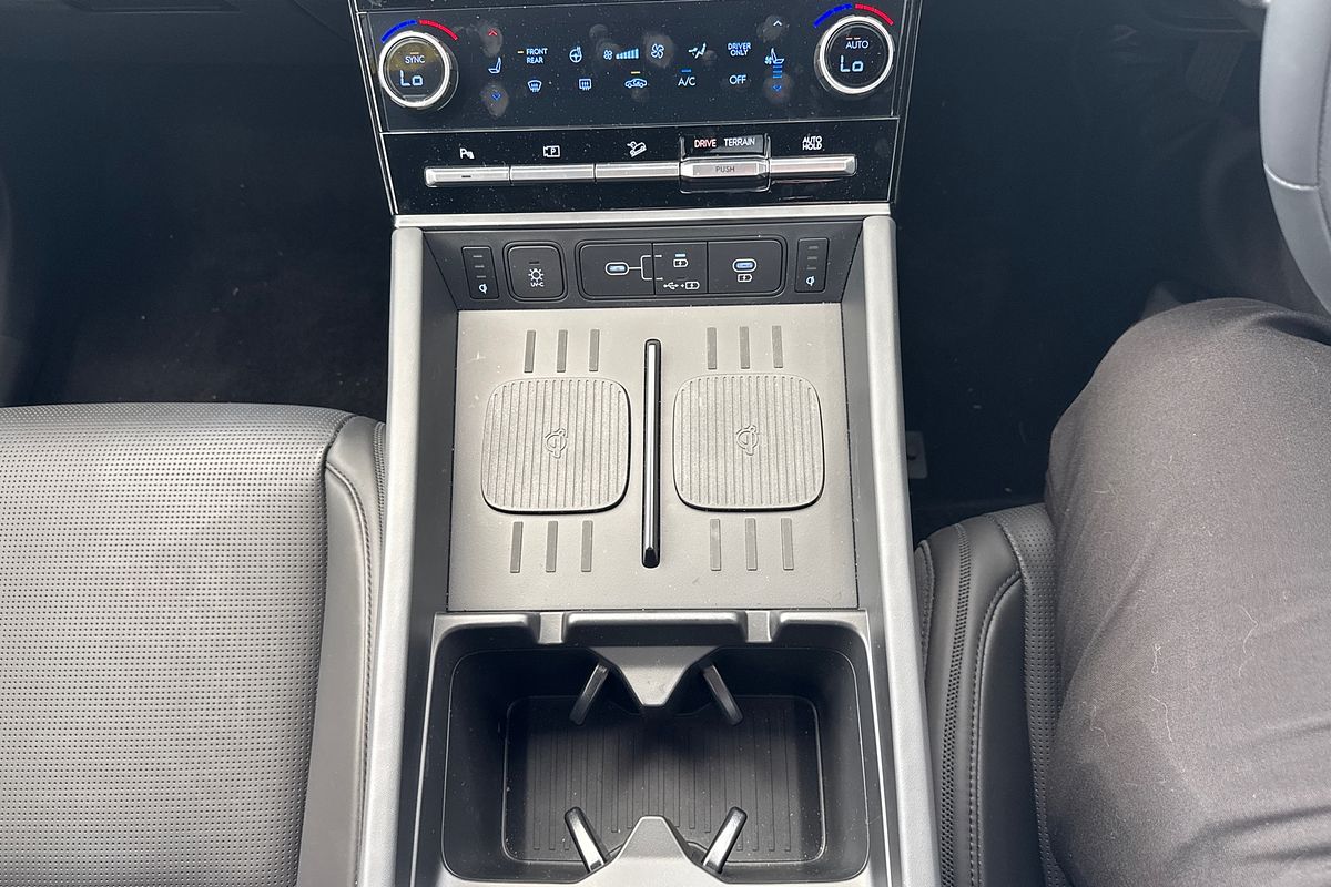 2024 Hyundai Santa Fe Hybrid Calligraphy MX5.V1