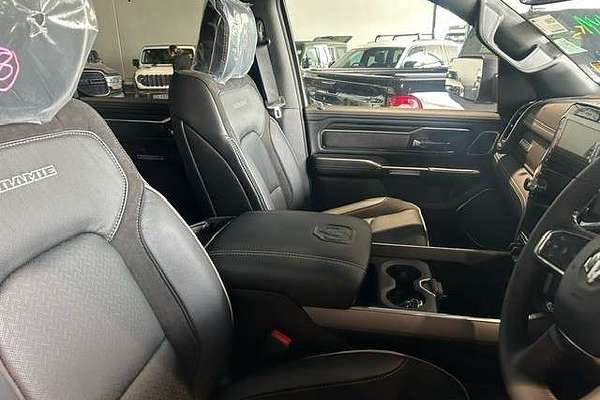 2024 RAM 1500 Laramie Sport RamBox DT 4X4 SWB