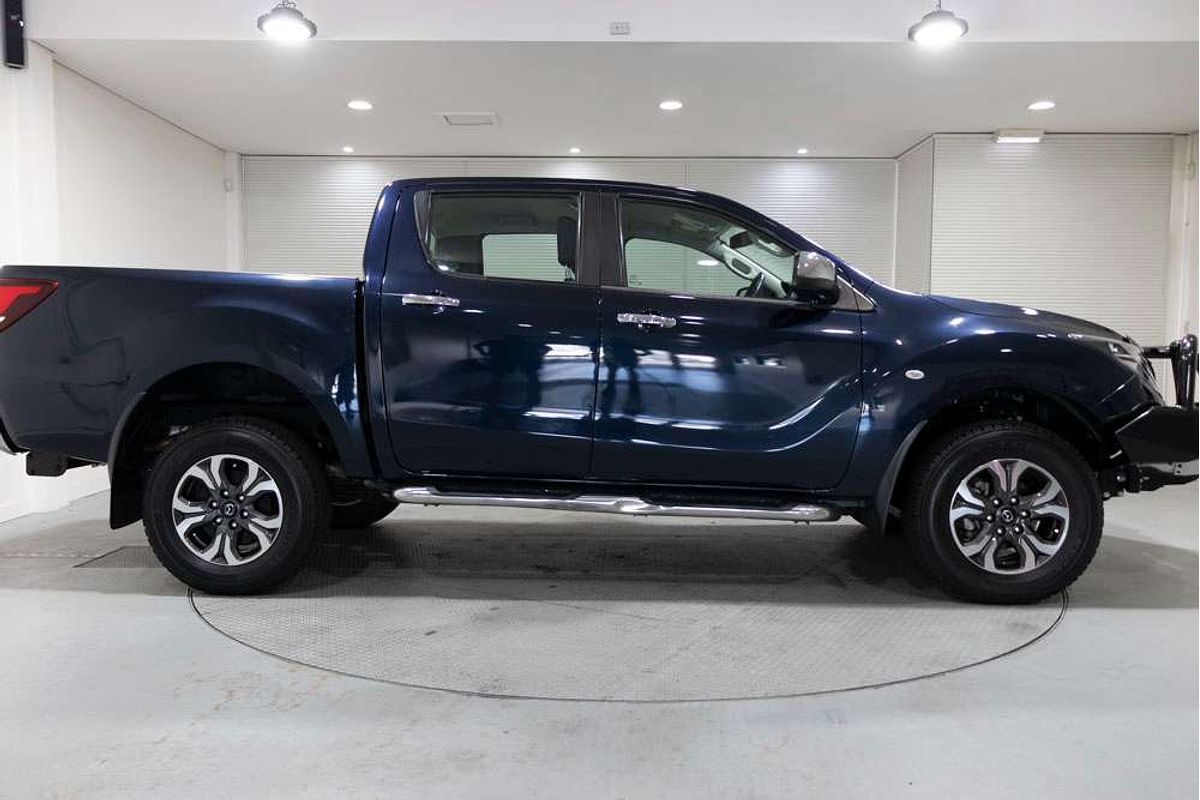 Mazda BT-50 U 6MAN 3.2L DUAL CAB UTILITY XTR 4X4