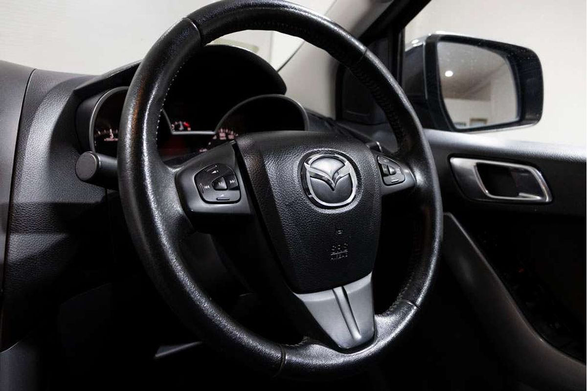 Mazda BT-50 U 6MAN 3.2L DUAL CAB UTILITY XTR 4X4