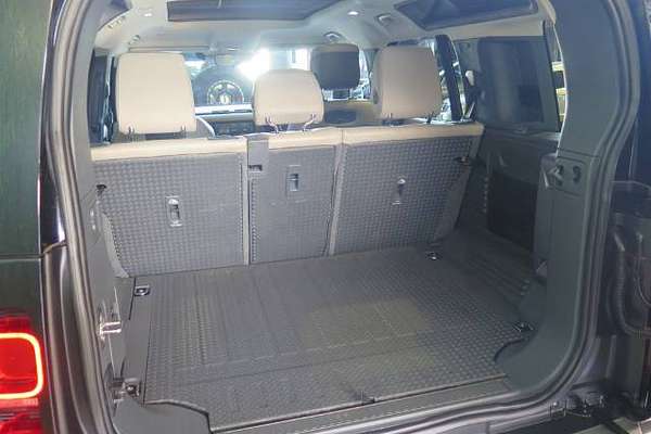 2020 Land Rover DEFENDER P400 HSE L663