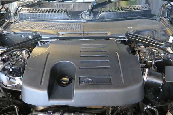 2020 Land Rover DEFENDER P400 HSE L663