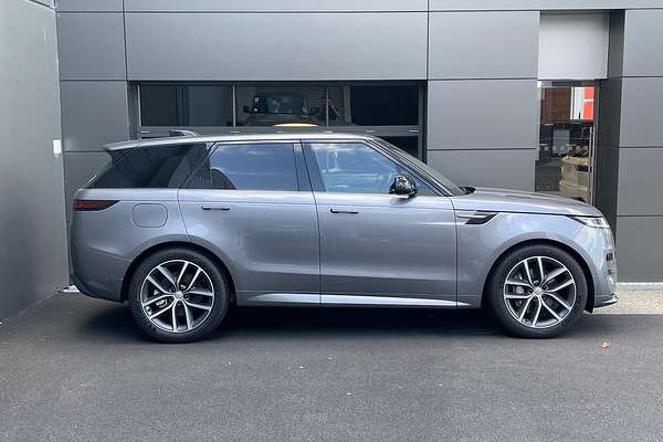 2025 Land Rover Range Rover Sport D250 Dynamic SE L461