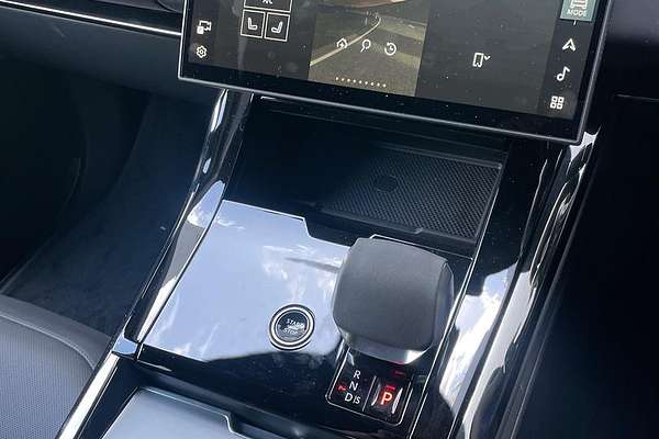 2025 Land Rover Range Rover Sport D250 Dynamic SE L461