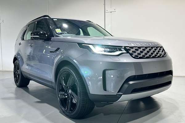2025 Land Rover Discovery D350 S Series 5