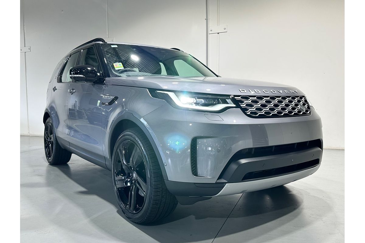 2025 Land Rover Discovery D350 S Series 5