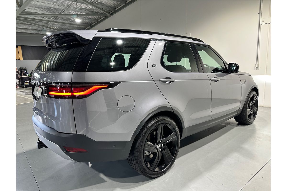 2025 Land Rover Discovery D350 S Series 5