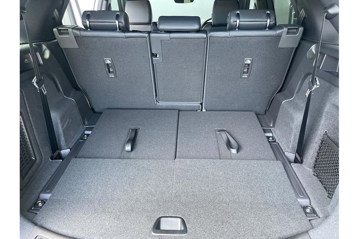 2024 Land Rover Discovery Sport P250 Dynamic SE L550