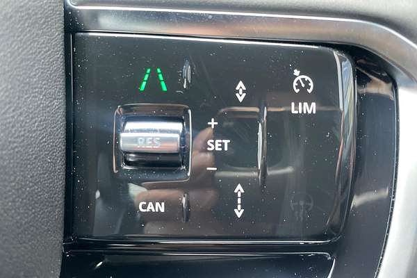 2024 Land Rover Discovery Sport P250 Dynamic SE L550