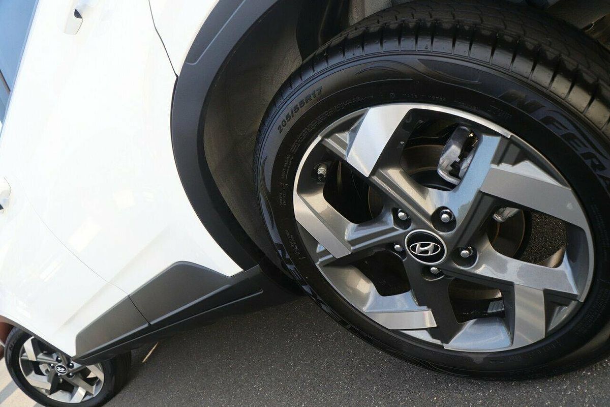 2024 Hyundai Venue Elite QX.V5