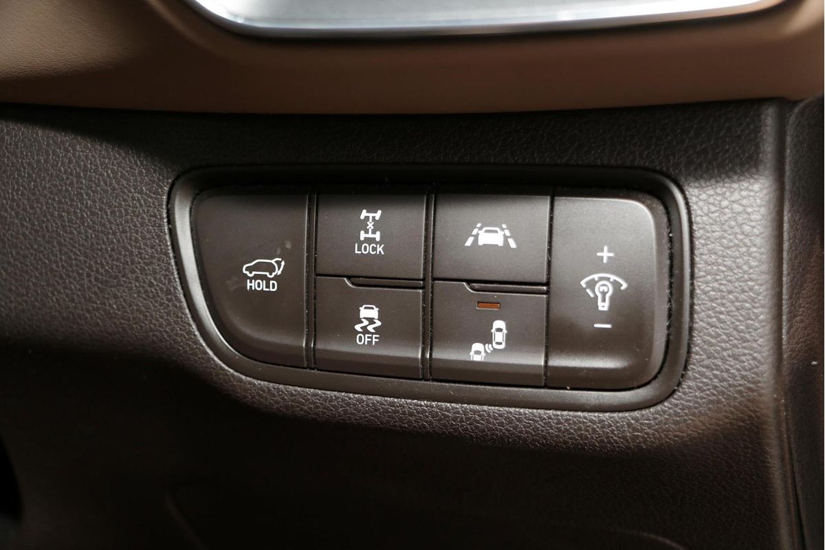 2018 Hyundai Santa Fe Highlander DM5 Series II