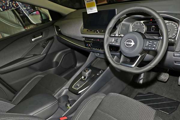 2025 Nissan QASHQAI ST J12