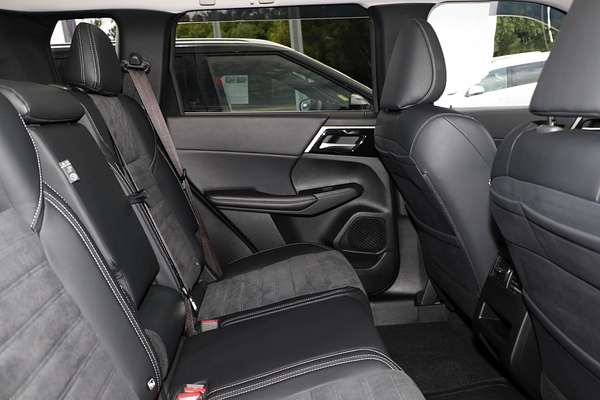 2024 Mitsubishi Outlander PHEV Aspire ZM
